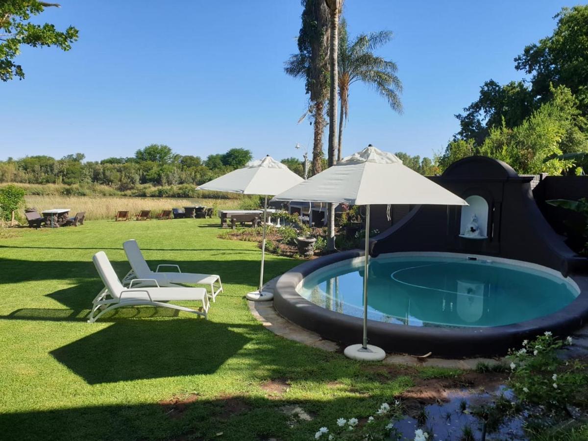 Le Must Residence Upington Extérieur photo