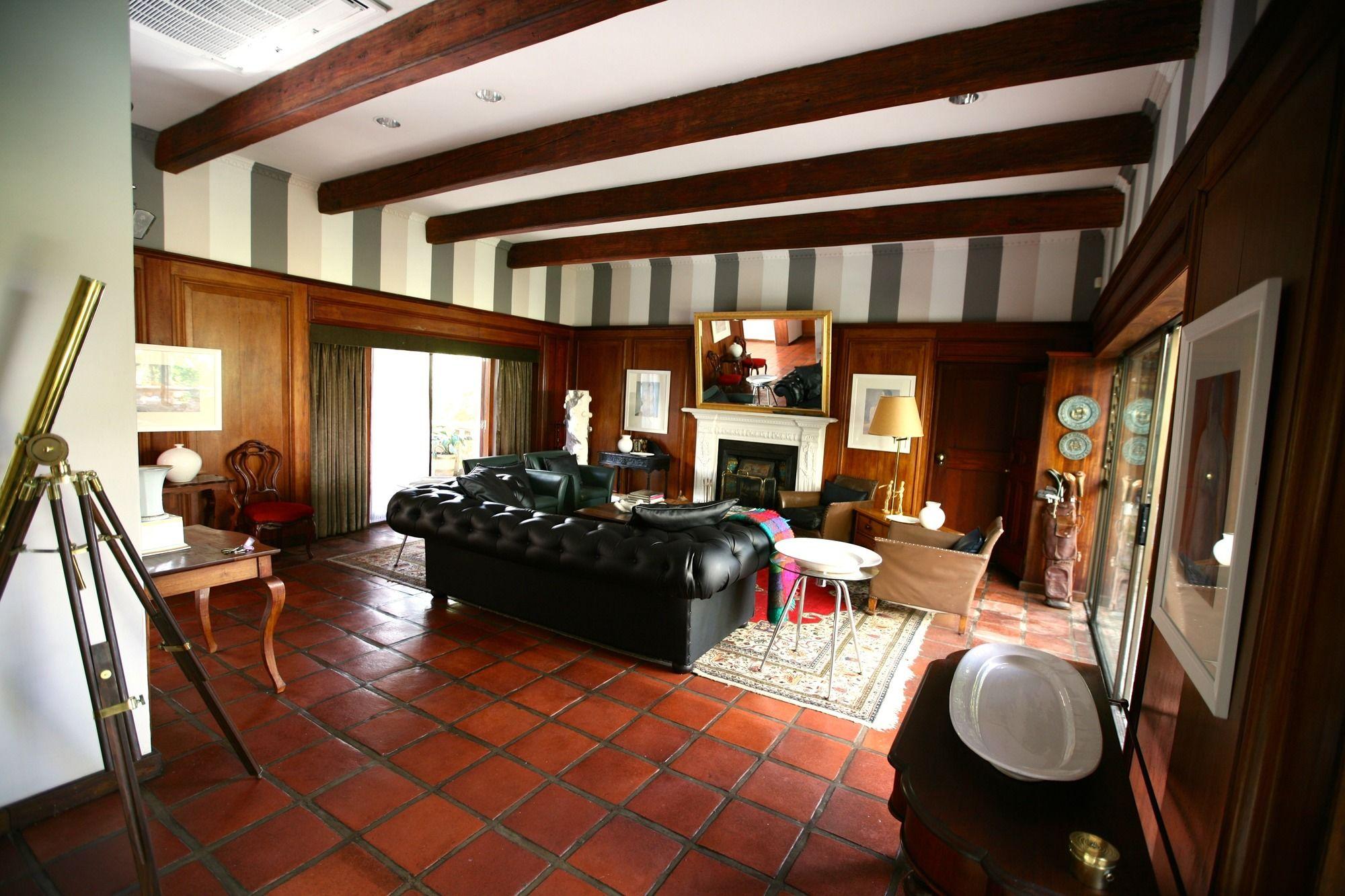 Le Must Residence Upington Extérieur photo